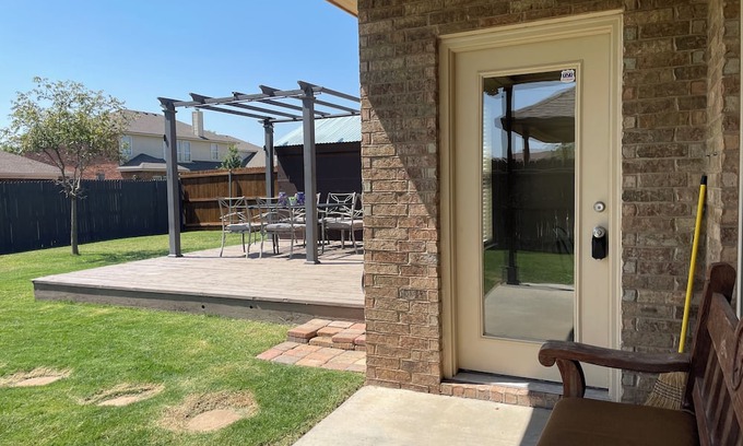 North by Northwest House | Lubbock Landing! Charming 3-bedroom home in Lubbock, Texas