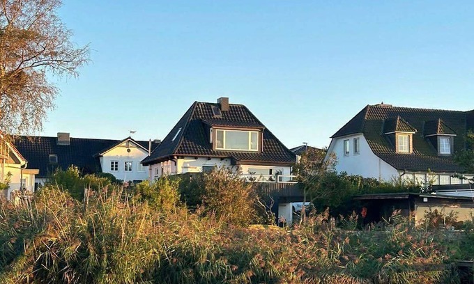Sieseby House | Ferienhaus mit Traumhaften Schleiblick Über Schleswig mit Wasserzugang