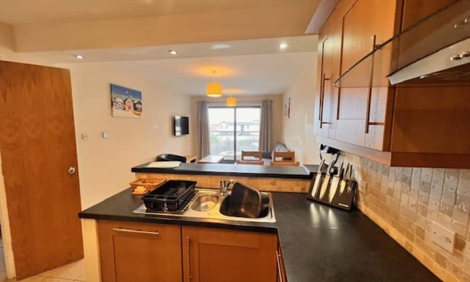 Westward Ho Apartment | Hidden Gem in Coastal Devon
