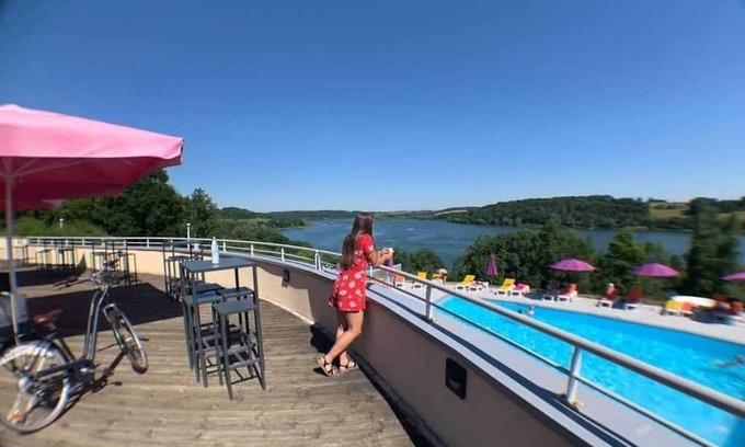 Peigney House | Camping 5 étoiles - Piscine - ccaaabg