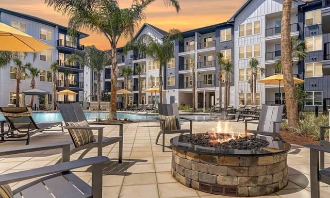 San Marco Apartment | Barsala l Tranquil 1BD with Pool at Eastborough, fast Wi-Fi
