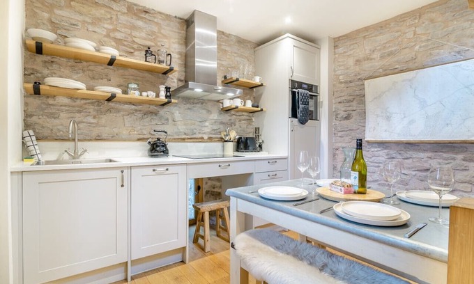 Pen-y-Park House | The Moor Tower - Two Bedroom House, Sleeps 4