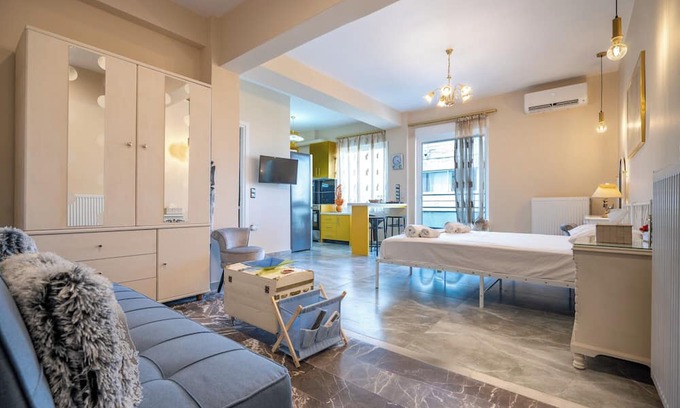 Attiki Apartment | Chic Urban Modern Β 1-Bdrm Apart