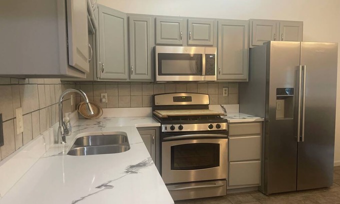 Lincolnville House | Lovely 3-bedroom house with AC and WiFi in Summerville