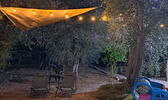 Municipio 5 Villa | Villa with large Garden and private parking 5 minutes from Bari Airport