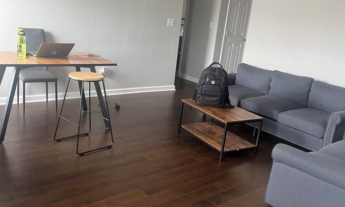 Smyrna House | Cozy 4-bedroom house in wonderful Smyrna with WiFi, AC