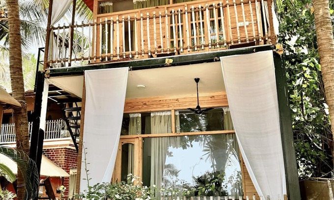 Agonda House | Secret Garden - Premium Hut #7