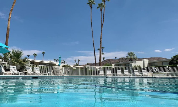 Indian Canyon Condo | Mid-Century Luxury in Historic Landmark Country Club Estates in S. Palm Springs