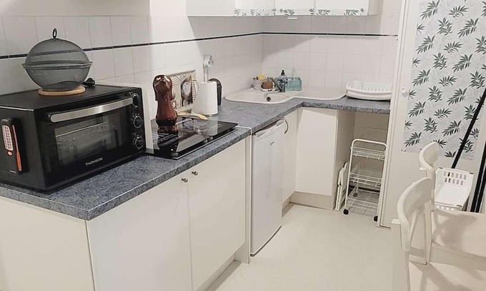 Mimizan Apartment | Appartement Pour 2 à 4 Pers Avec un Balcon Ombragé à Mimizan