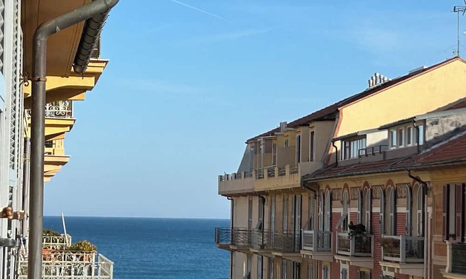 Savona Apartment | Sunrise House - Sea, Pampering, Family, Relaxation