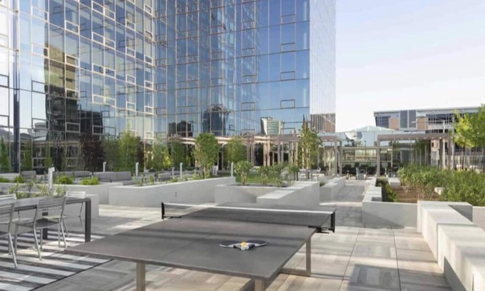 Downtown Apartment | Modern Apt Downtown with Pool - URB-5106