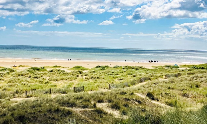 Winterton-on-Sea Cottage | Rustic Coastal Fishermans Cottage, 2 mins walk from Norfolk Beach. *NEW LISTING*