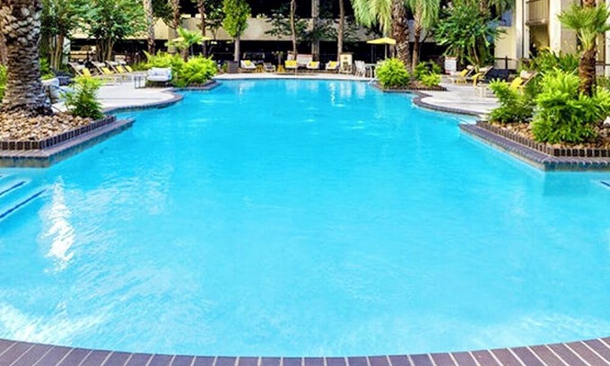 Midtown Apartment | Emerald Gem N Midtown! 8 minutes from everything in downtown/midtown houston!