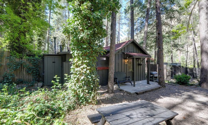 Sedona Cabin | Cozy Sedona Cabin, Steps to Trail & Swimming Hole!