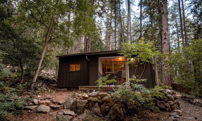 Sedona Cabin | Cozy Sedona Cabin w/Shared Creek & Fishing Access