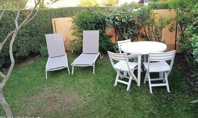 Blainville-sur-Orne House | Maison Mitoyenne Meublée D'environ 40m Proche de Caen et de Ouistreham