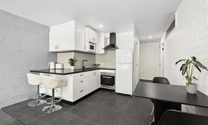Clayton Apartment | Walk to Monash Uni Clayton