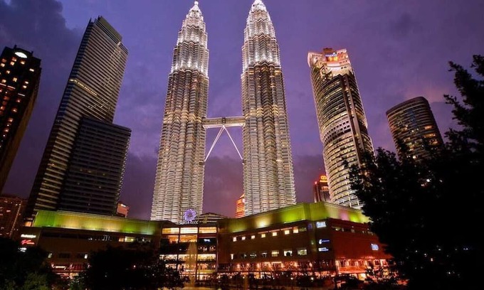 Mont Kiara Apartment | A Stylish 1BR Apt Arcoris Mont Kiara KL