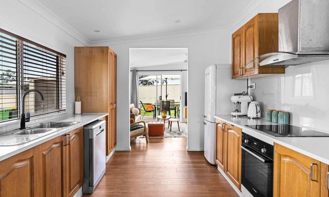 Cessnock House | Sweet Retreat - only minutes to the heart of viney