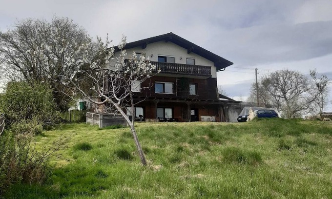 Berganger Apartment | Ferienwohnung im Grünen mit Bergblick