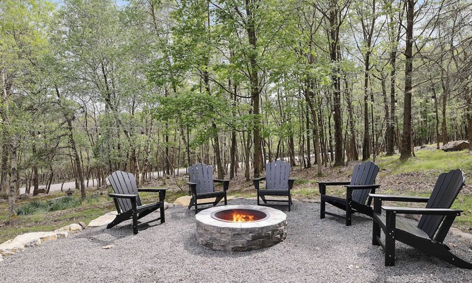 Albrightsville Cabin | The Whitetail Lodge.