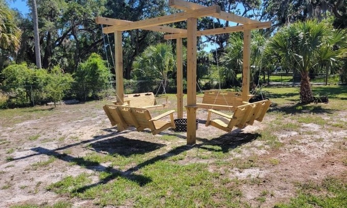 Suwannee House | Suwannee Hill