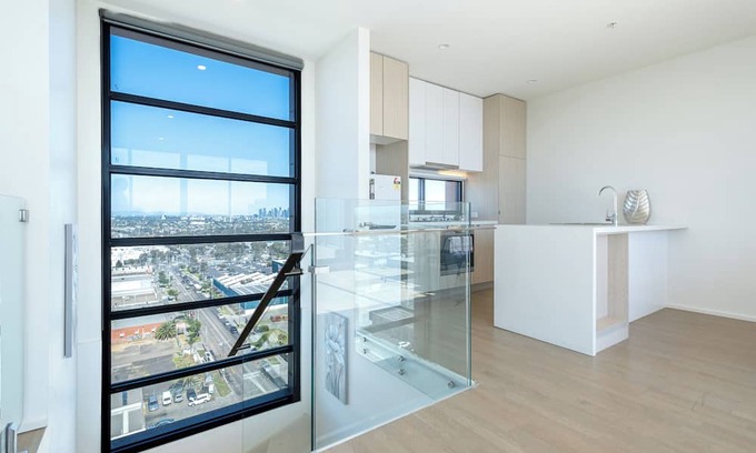 Maribyrnong Apartment | This apartment is a 2 bedroom(s), 2.5 bathrooms, located in Maribynong, VIC.