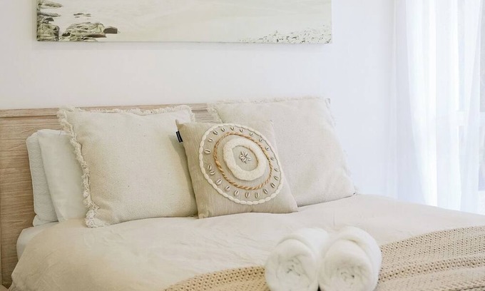 Kewarra Beach Villa | Cosy Villa, street back from Kewarra Beach
