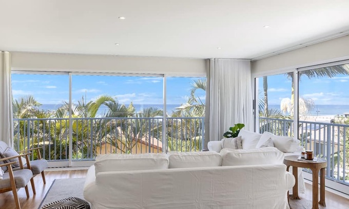 Port Macquarie House | Beach House - Lat 31