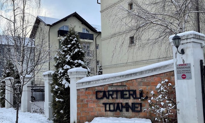 Rasnov Apartment | Bring the whole family to this great place with lots of room for fun.