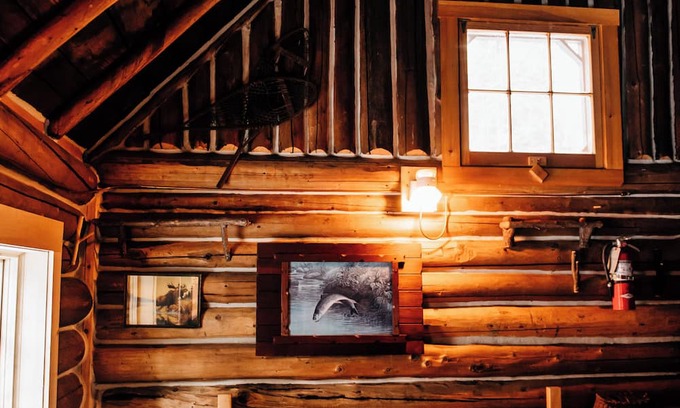 Greenville Cabin | Private cabin with all meals and access to our private lake included!