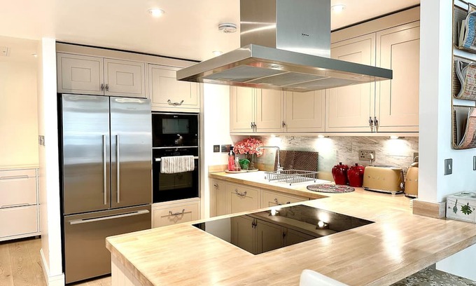 Stratford and New Town Apartment | 5 Star London Stratford Apartment Holiday Home