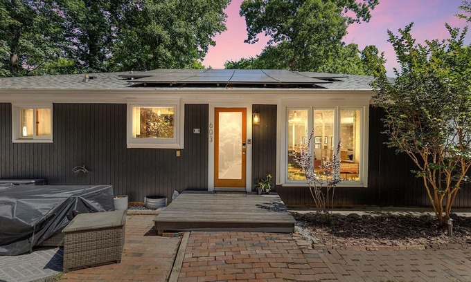 Chapel Hill House | Robin's Rest