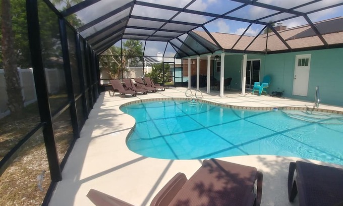 Ormond Beach House | Wonderful heated pool home close to the beach
