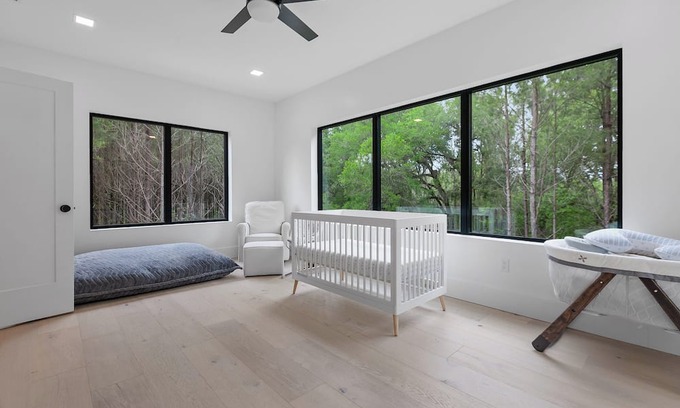 Tallahassee House | Luxury Modern Home on 10 Acres