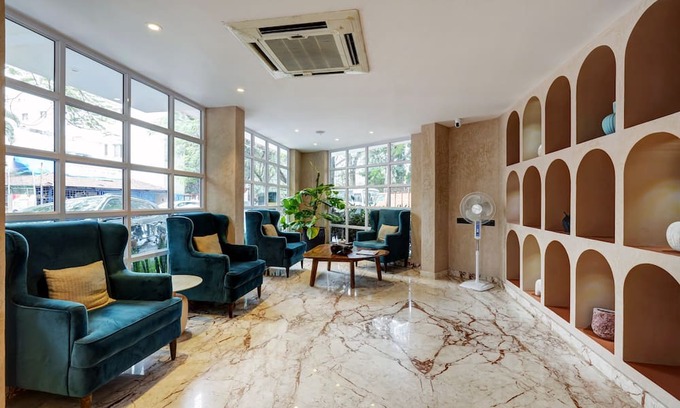 Aradi Socorro Hotel | OYO Home Elegant StudioS