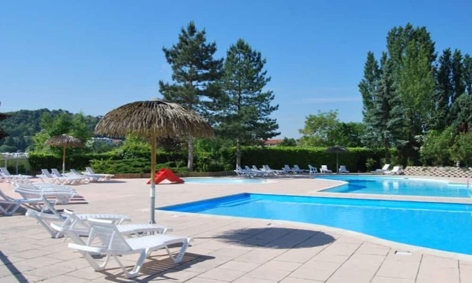 Condrieu House | MH 3 ch. Climatisé et Bien Équipé Linge de lit et de Toilette Compris