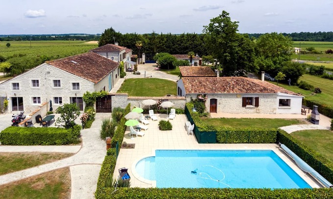 Brives-sur-Charente Bed & Breakfast | Les Lys Chambre Avec vue sur Jardin