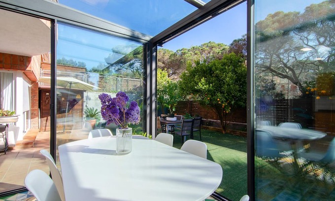 Sant Andreu de Llavaneres House | Casa Cabot - Casa Piscina Comunitària - Sant Andreu de Llavaneras- Maresme