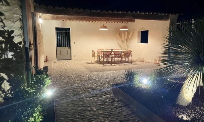 Sablet House | Maison de Campagne