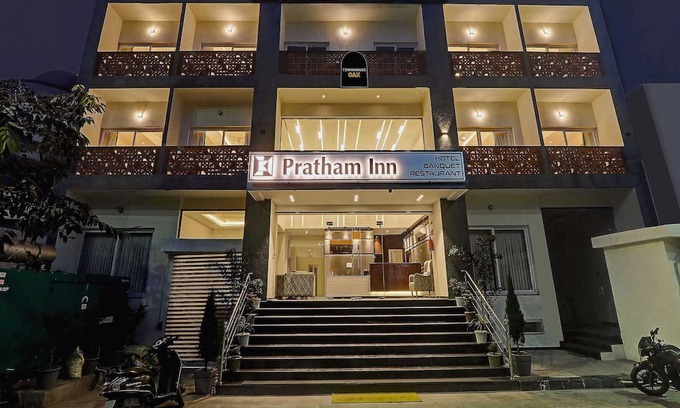 Gomti Nagar Hotel | Townhouse OAK Pratham Inn