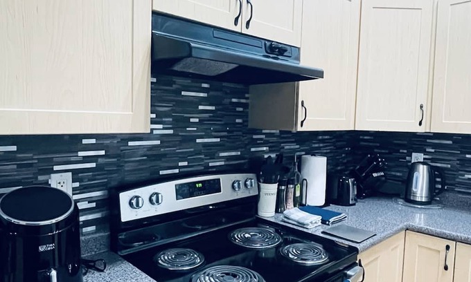 Slave Lake House | Modern Upper Level Duplex House Beside Convenience Store and Gasoline Station