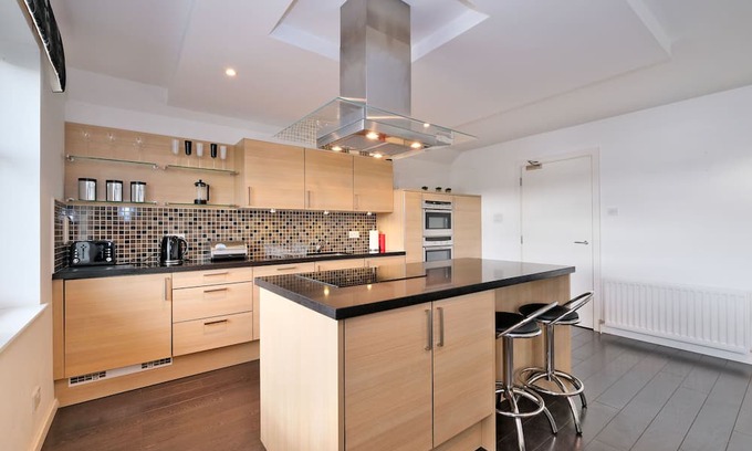 Central Aberdeen Apartment | Lovely Aberdeen Home close to the Scottish Coast