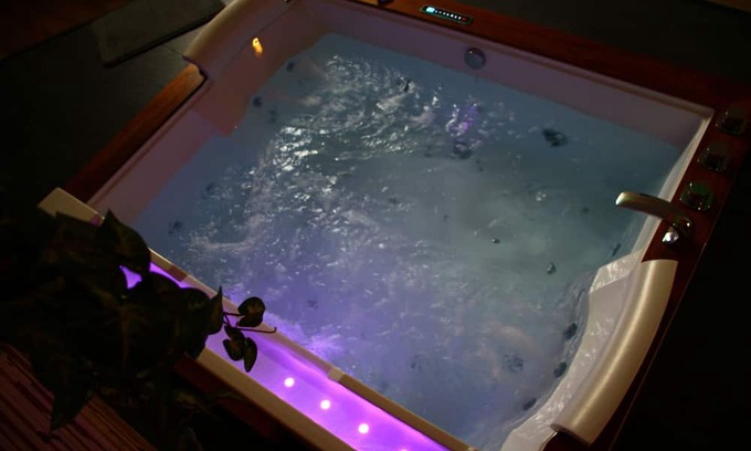 Auxerre Apartment | Spa privatif by XELA