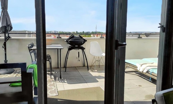 Cormeilles-en-Parisis Apartment | Homerez - Peaceful retreat in Cormeilles-en-Parisis