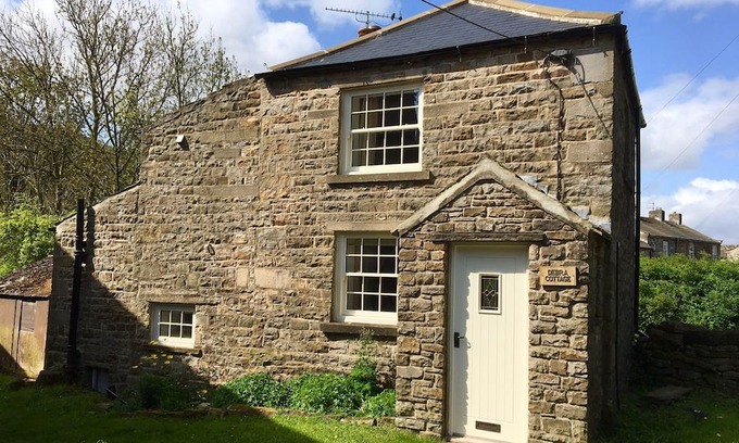 Worton Cottage | Cosy historic cottage in the very heart of Gunnerside Village