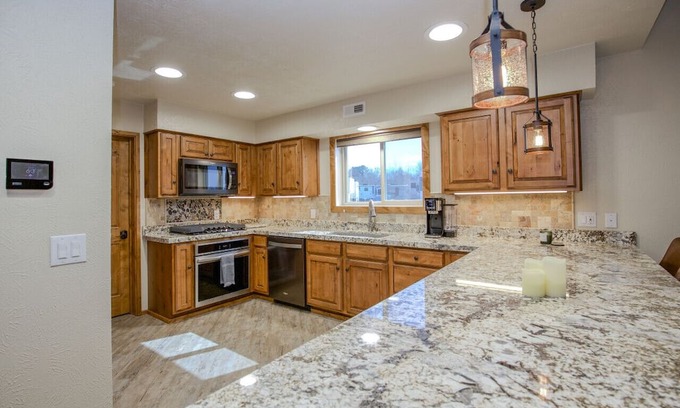 Carthage Apartment | US Open Availability