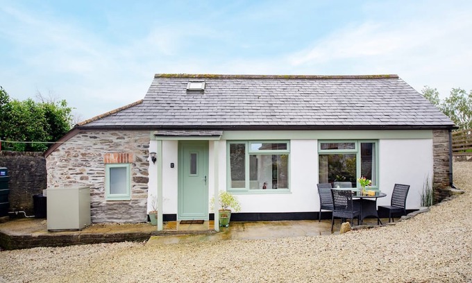 Liskeard Cottage | 1 bedroom accommodation in Tregrill, near Liskeard