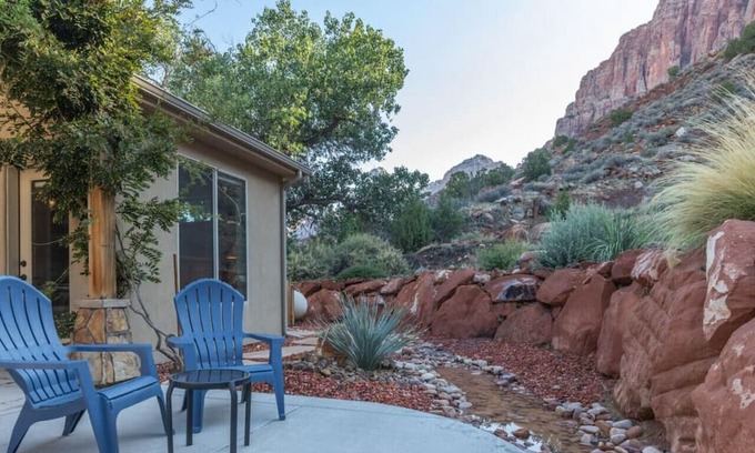 Zion National Park South Entrance House | Zion's View - Private Getaway l Zion National Park