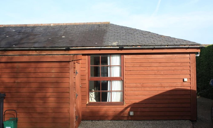 Lostwithiel Cabin | Wooden lodge set in countryside, close to River Fowey